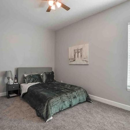 Entire House-Comfy/Close To Downtown/Ybor Tampa Extérieur photo
